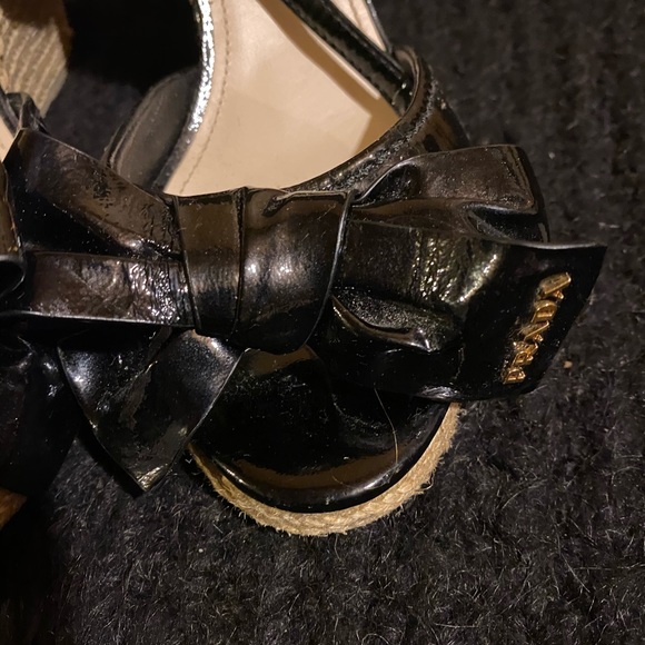 💯 Authentic Prada Bow Wedges - Picture 6 of 8